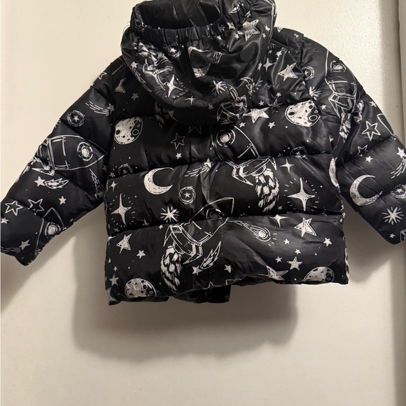 Onekid Black and White Space Puffer Jacket with Stand-Up Collar - Picture 2 of 6